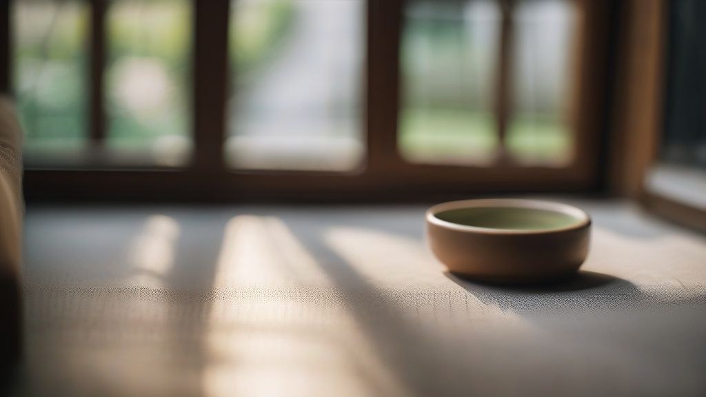 한국의 가을 산에 울긋불긋 단풍이 절정을 이룬 풍경